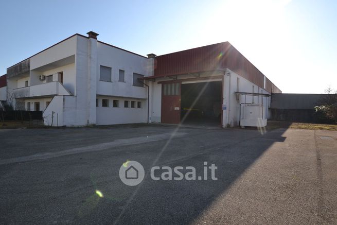 Capannone in commerciale in Via Antonio Pacinotti 13