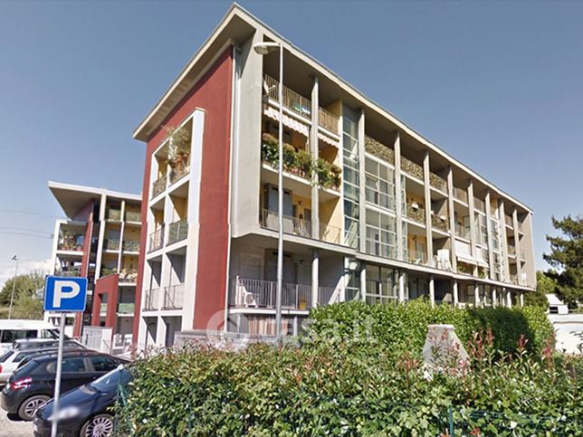 Appartamento in residenziale in Via Madrid 5