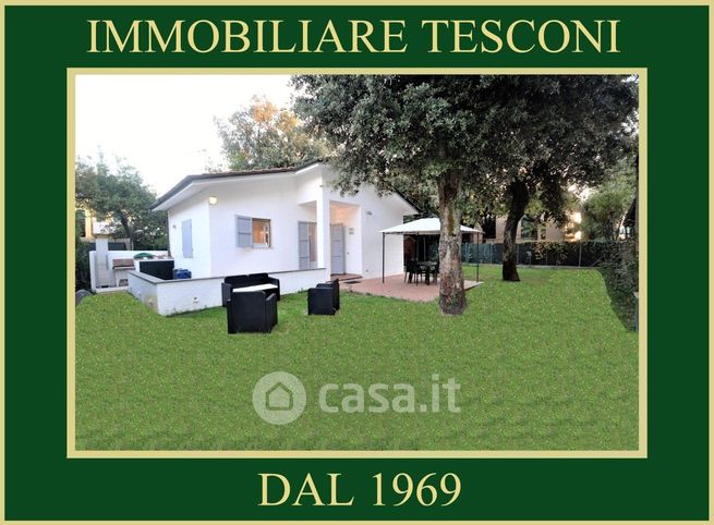 Casa indipendente in residenziale in 