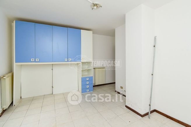 Appartamento in residenziale in Via Clerici