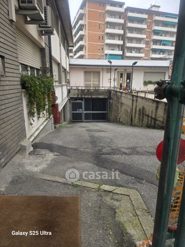 Box/posto auto in residenziale in Via Luca Marenzio