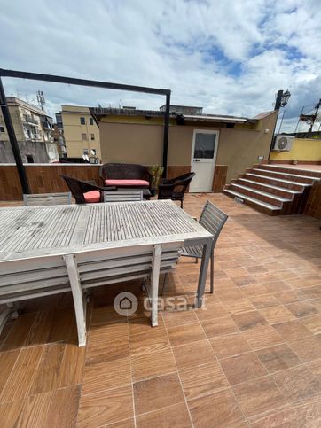 Attico/mansarda in residenziale in Via Peppino de Filippo 45