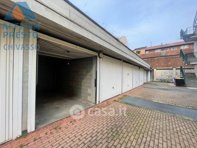 Box/posto auto in residenziale in Vico P.Faletti 6