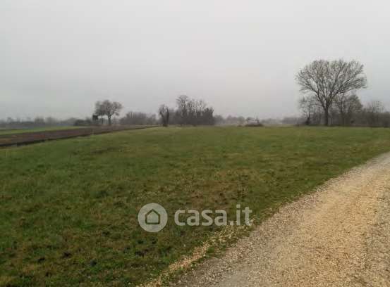 Terreno agricolo in commerciale in Via Duca D'Aosta