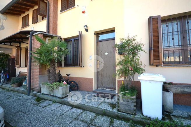 Appartamento in residenziale in Via Scaravella 13