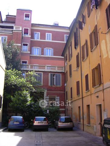 Ufficio in commerciale in Via Galliera