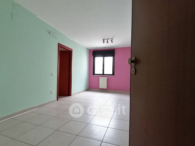 Ufficio in commerciale in Viale degli Artigiani 10 /B