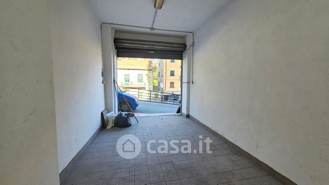 Garage/posto auto in residenziale in Via del Brasile