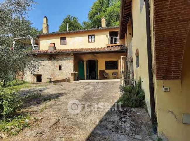 Rustico/casale in residenziale in Strada Vicinale delle Lame 23