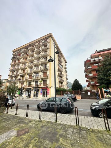 Appartamento in residenziale in Via Vincenzo Russo