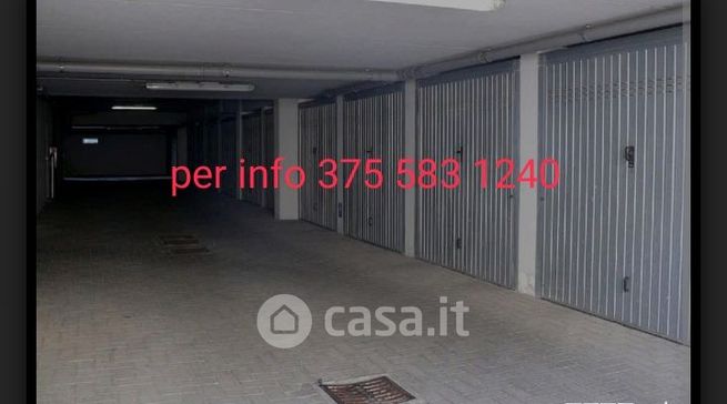 Garage/posto auto in residenziale in Via Cavone