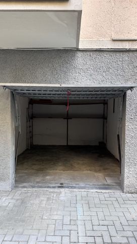 Box/posto auto in residenziale in Via Roberto Sarfatti 26 /4