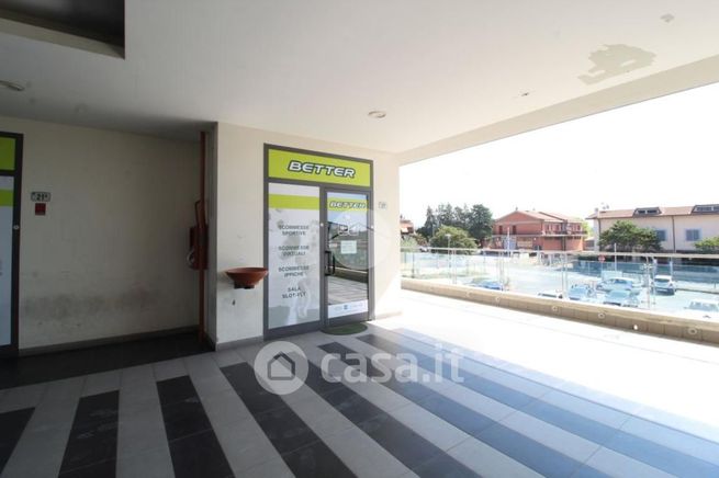 Appartamento in residenziale in Via Giovanni Falcone 1