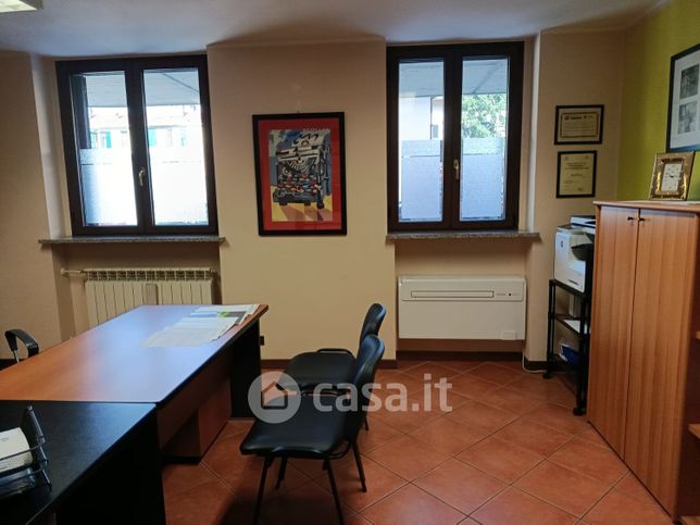 Ufficio in commerciale in Via Eraldo-Ciro-Gastone