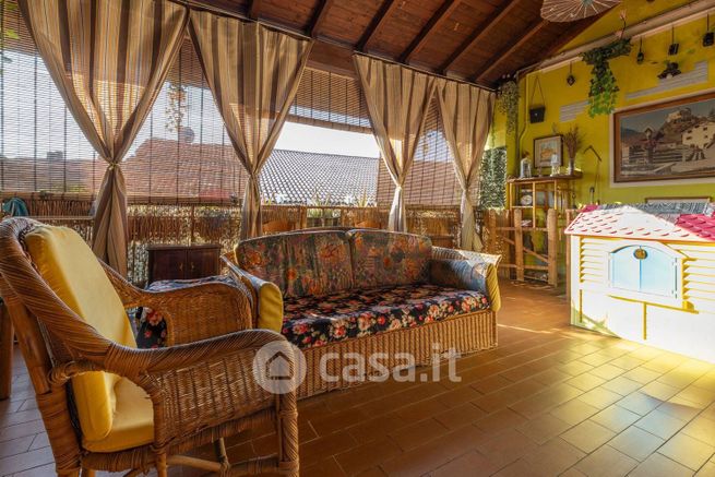 Appartamento in residenziale in Via A. Bertani 10