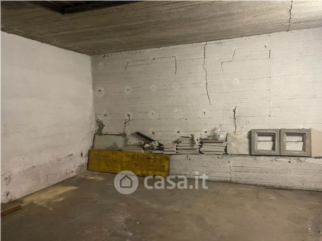 Garage/posto auto in residenziale in Via Luigi Fortunati