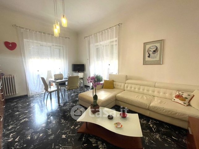 Appartamento in residenziale in Via Renato Dario Lupo 7