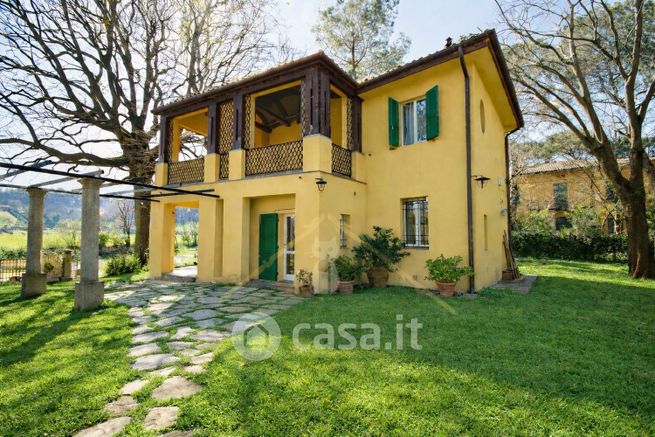 Villa in residenziale in Via Idice