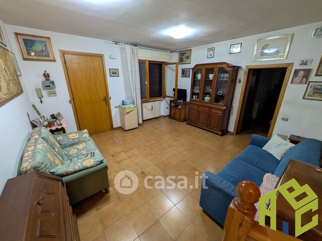 Villetta a schiera in residenziale in Via Evangelista Torricelli 63