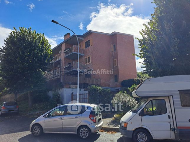 Appartamento in residenziale in Via dei Tigli 10