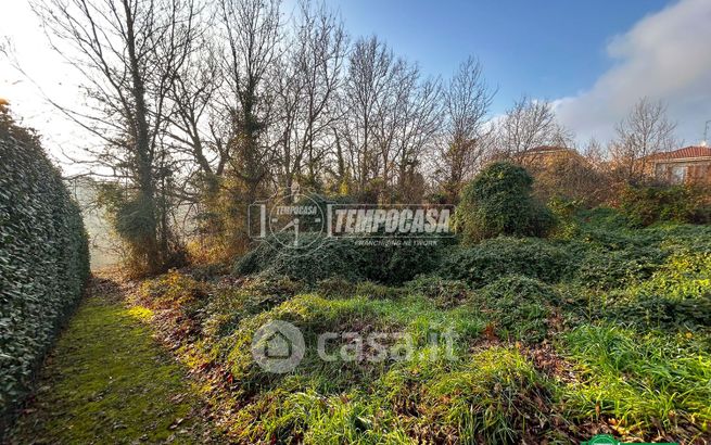 Terreno agricolo in commerciale in Via XXV Aprile 8