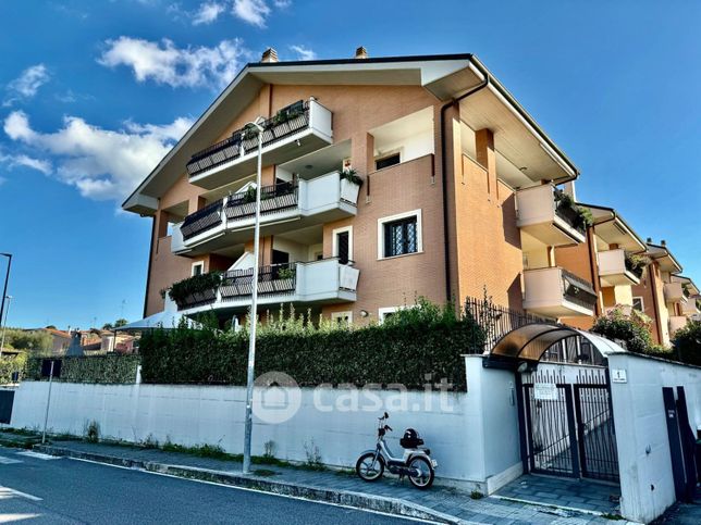 Appartamento in residenziale in Via Loira 1