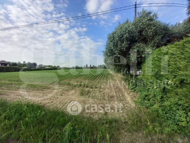 Terreno edificabile in residenziale in Via Andrea Giacinto Longhin