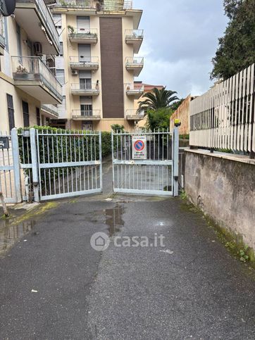 Box/posto auto in residenziale in Via Francesco Fusco 20