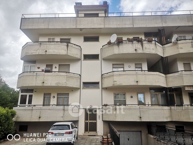 Appartamento in residenziale in Via Claudio Treves 3