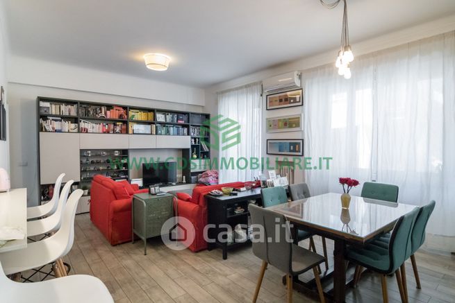 Appartamento in residenziale in Via Gian Luca Squarcialupo 20