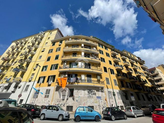 Appartamento in residenziale in Via Raffaele Libroia