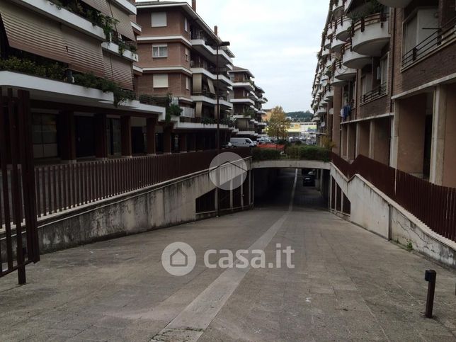 Box/posto auto in residenziale in Via Tiburtina