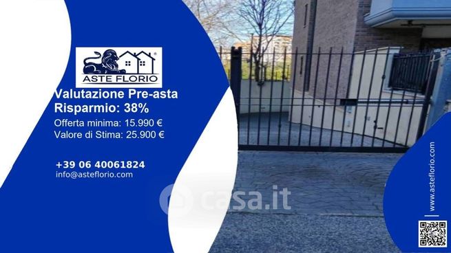Box/posto auto in residenziale in Viale Odisseo