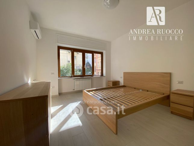 Appartamento in residenziale in Via Luigi Cacciatore 13