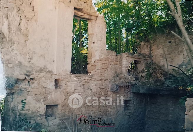 Casa indipendente in residenziale in 