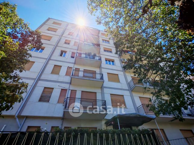 Appartamento in residenziale in Viale Lazio 30