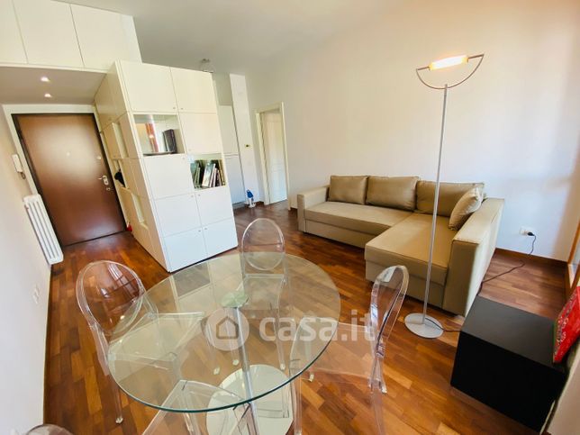 Appartamento in residenziale in Via Savona
