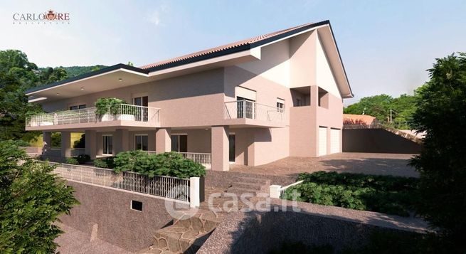 Villa in residenziale in Via Sestriere 8