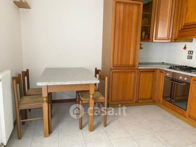 Appartamento in residenziale in Piazza Cortina