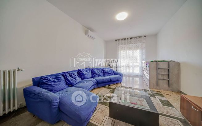 Appartamento in residenziale in Via Carlo Cattaneo 8