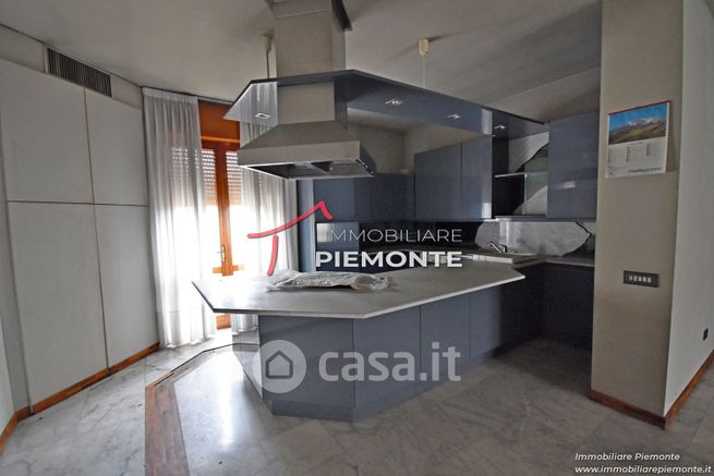 Appartamento in residenziale in Via Maggiora 86