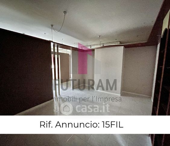 Ufficio in commerciale in Via Generale A.dalla Chiesa 43