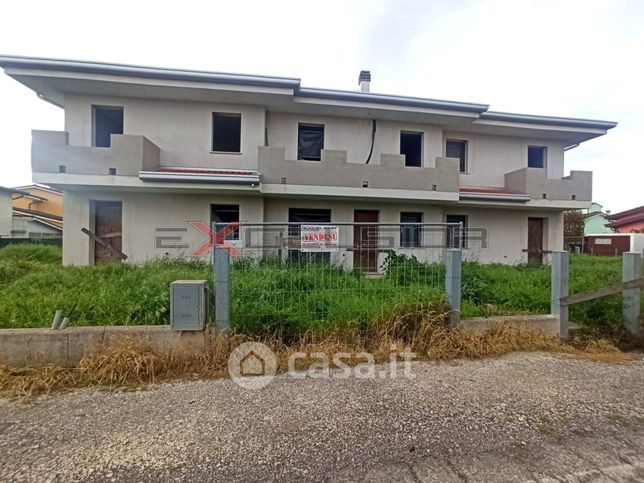 Villetta a schiera in residenziale in Via Anselmo Girotti