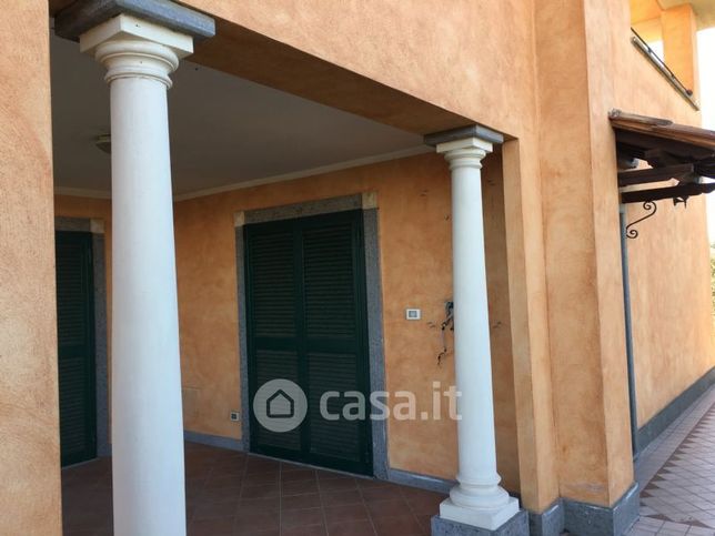 Casa bi/trifamiliare in residenziale in Via Tuscolana