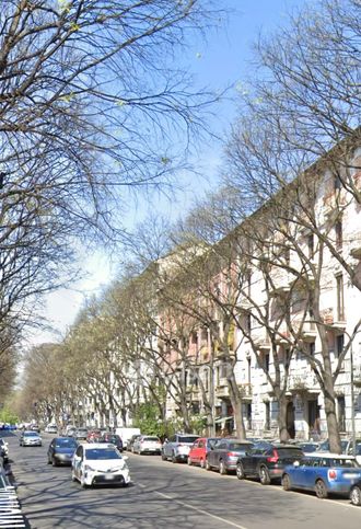 Attivitã /licenza (con o senza mura) in commerciale in Via Carlo Goldoni 21