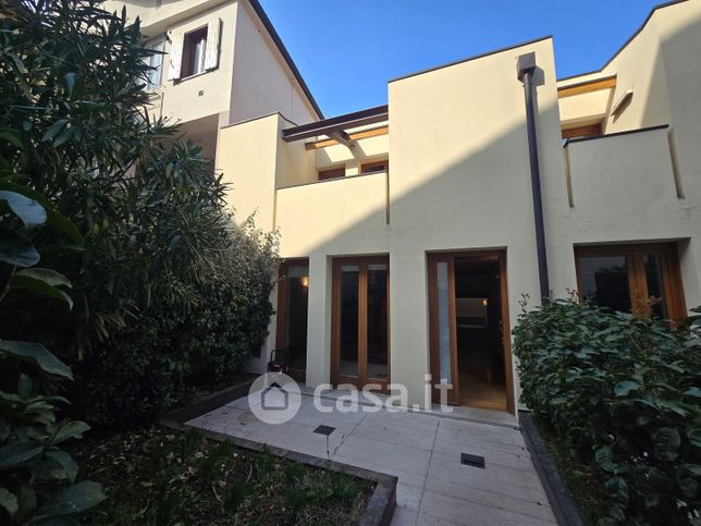 Villetta a schiera in residenziale in Via Beata Giovanna 63