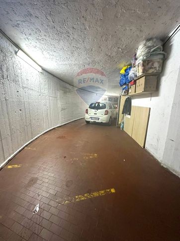 Box/posto auto in residenziale in Via Adeodato Ressi 3