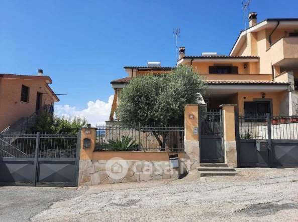 Appartamento in residenziale in Via Castelbelforte 14