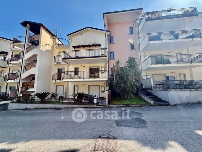 Appartamento in residenziale in Via Costa Contina