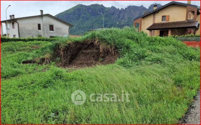 Terreno edificabile in residenziale in Via Velo